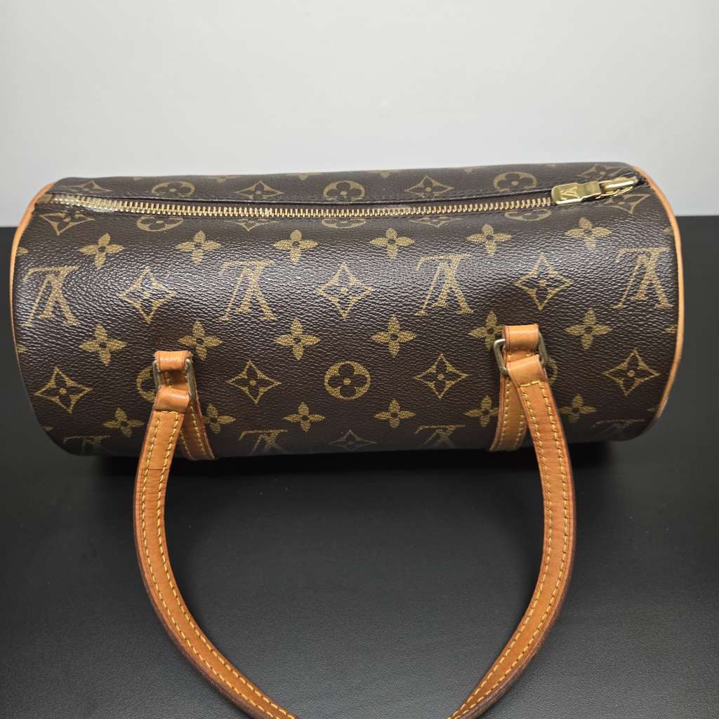 Louis Vuitton Papillon - Back view